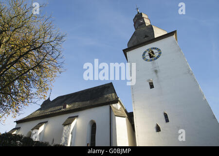 Eglise Saint Georg avec clocher à Arnsberg, Germ Banque D'Images