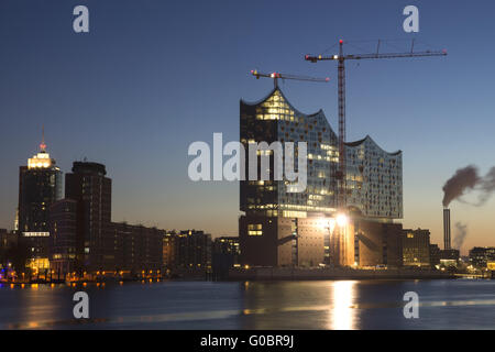 Le Elbphilharmonics chabor avec Hambourg, Allemagne Banque D'Images