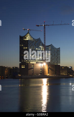 Le Elbphilharmonics chabor avec Hambourg, Allemagne Banque D'Images