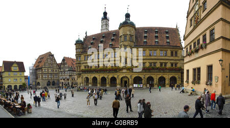 Place de l'hôtel de ville de Rothenburg, en Bavière, Allemagne Banque D'Images