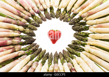 Les pointes d'Asperges blanches et vertes de Strawberry Point Banque D'Images