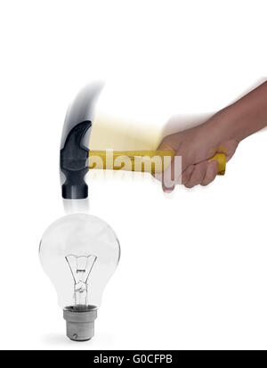Marteau dans la main de frapper d'une ampoule avec motion blur Banque D'Images