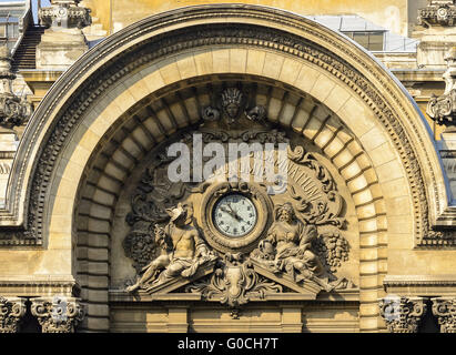 Entrée de bâtiment historique à Bucarest Banque D'Images