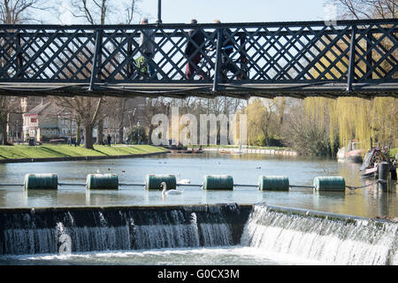 Pont sur la rivière Cam à Cambridge Banque D'Images