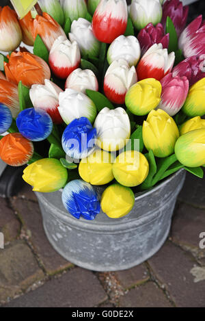 Tulipes artificielles, de souvenirs, les Pays-Bas Banque D'Images