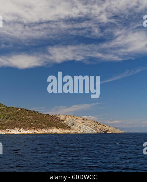 Photo d'une belle île verte et la belle mer Banque D'Images