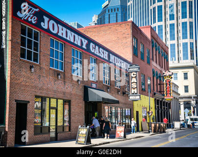 Un grand moment pour les fans, le Musée de Johnny Cash à Nashville TN se trouve dans un bâtiment historique dans le centre-ville pittoresque de brique Banque D'Images