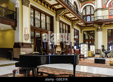 Bel intérieur de l'Union Station Hotel hall restauré à partir d'ex-L&N railroad station, est un joyau à Nashville, TN Banque D'Images