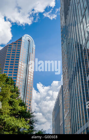 Charlotte nc skyline et scènes de rue pendant la journée Banque D'Images