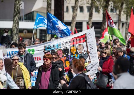 France, Rennes 30 Avril 2016 Le collectif de soutien aux personnes sans-papiers s'organiser une Journée nationale pour le droit d'asile, à Rennes, une rencontre nationale des associations et collectifs suivie d'une manifestation . Photo:NIGLAUT IMAGESPIC Kévin/ agence Banque D'Images