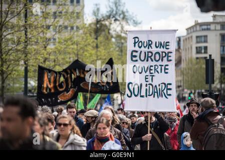 France, Rennes 30 Avril 2016 Le collectif de soutien aux personnes sans-papiers s'organiser une Journée nationale pour le droit d'asile, à Rennes, une rencontre nationale des associations et collectifs suivie d'une manifestation . Photo:NIGLAUT IMAGESPIC Kévin/ agence Banque D'Images