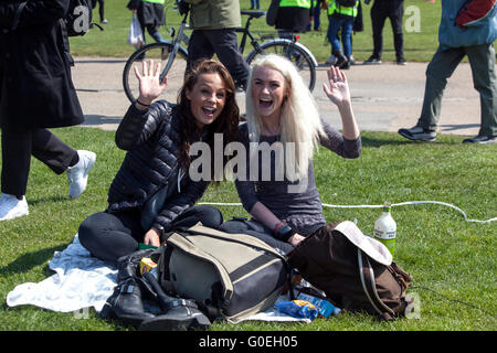 Copenhague, Danemark, le 1er mai 2016 : Les participants à la célébration de la Fête du travail dans la région de Faelledparken, Copenhague. Credit : OJPHOTOS/Alamy Live News Banque D'Images