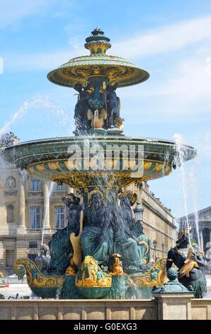 Ornate fountain Place de la concorde Banque D'Images