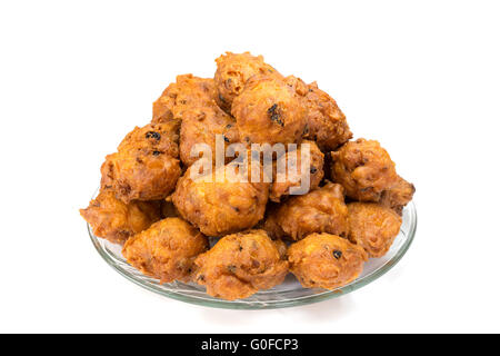 Tas de beignets frits ou oliebollen sur échelle Banque D'Images