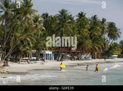 Amérique du Sud VENEZUELA ISLA MARGATITA PAMPATAR PLAGE CÔTE Banque D'Images