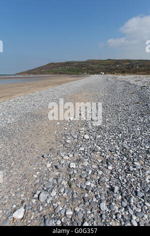 Le Pays de Galles et d'Anglesey Sentier du littoral, le Pays de Galles. Vue pittoresque de la plage près du village de Llanddona à Red Bay Wharf. Banque D'Images