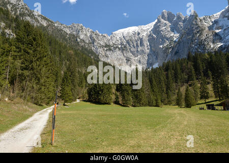 Scharitzkehlalm et Hoher Ambient Göll mountain 2 522 m (8 274 ft), Endstal,Alpes de Berchtesgaden, Allemagne Banque D'Images