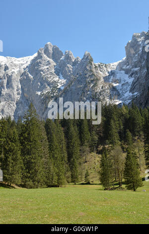 Scharitzkehlalm et Hoher Ambient Göll mountain 2 522 m (8 274 ft), Endstal, Alpes de Berchtesgaden, Allemagne Banque D'Images