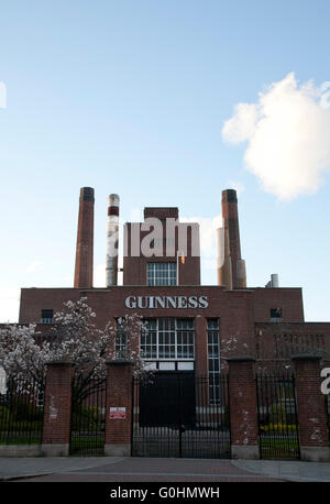 La maison d'alimentation Guinness sur Thomas Street, Dublin, construit pour fournir de la puissance à la brasserie Guinness Banque D'Images