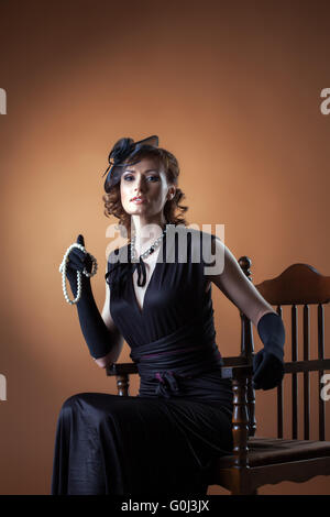 Portrait d'élégante femme d'âge moyen Banque D'Images