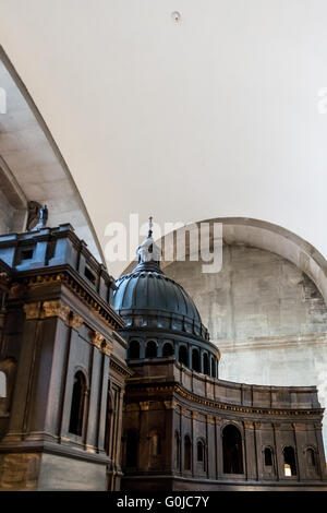 Grand modèle par Christopher Wren de la Cathédrale St Paul. Modèle historique achevé en 1674. En chêne, plâtre et bois Banque D'Images