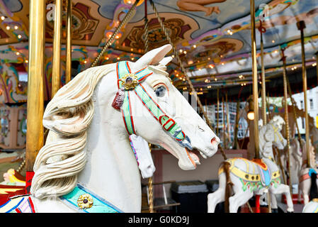 Tête d'un cheval de carrousel classique Banque D'Images