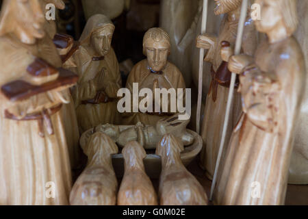 Chiffres en bois sculpté représentant la Nativité de Noël,la naissance de Jésus. Banque D'Images