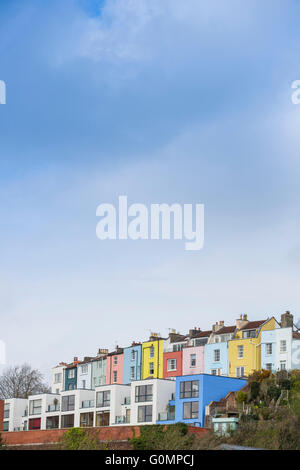 Une rangée de maisons mitoyennes à Bristol, Angleterre du Sud-Ouest, Royaume-Uni. Banque D'Images