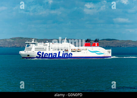 Stena aventuriers Outbound de Holyhead Anglesey au nord du Pays de Galles UK Banque D'Images