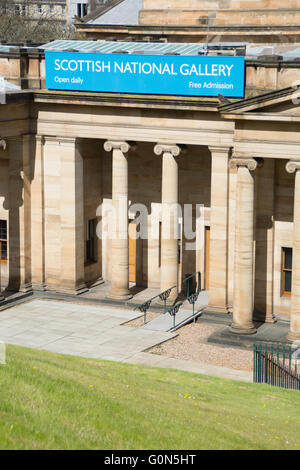 La Scottish National Gallery s'appuyant sur le monticule, Edimbourg - Ecosse Banque D'Images