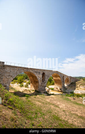 Vieux pont romain Julien pont en Provence, France Banque D'Images