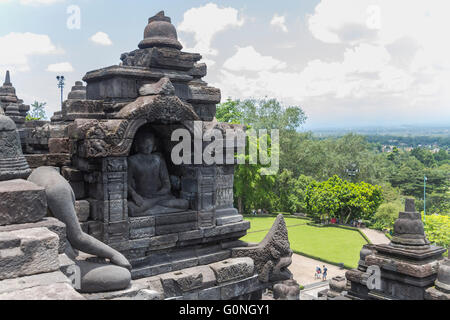 Reliefs en pierre ancienne temple de Borobudur Banque D'Images