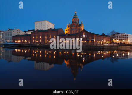 Cathédrale Uspenski cathédrale de nuit, Helsinki, Finlande Banque D'Images