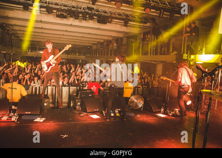 30 avril 2016 - Kieran Shudall, Sam Rourke, Colin Jones et Joe Falconer du groupe indie Liverpool, Circa 'Waves', le titre de la musique Live At Leeds Festival tenu à Leeds, Royaume-Uni, 2016 © Myles Wright/ZUMA/Alamy Fil Live News Banque D'Images