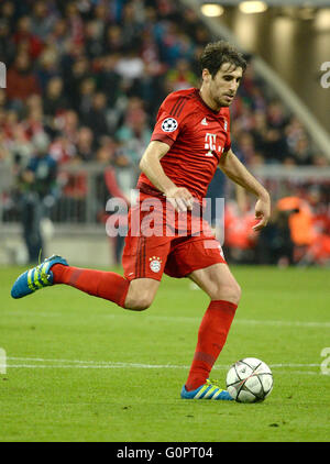 Munich, Allemagne. 3 mai, 2016. Munich's Javi Martinez en action pendant la demi-finale de la Ligue des Champions match de football FC Bayern Munich vs Atletico Madrid à Munich, Allemagne, le 3 mai 2016. Photo : Angelika Warmuth/dpa/Alamy Live News Banque D'Images