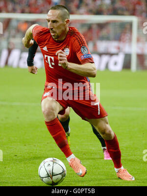 Munich, Allemagne. 3 mai, 2016. Franck Ribéry de Munich en action pendant la demi-finale de la Ligue des Champions match de football FC Bayern Munich vs Atletico Madrid à Munich, Allemagne, le 3 mai 2016. Photo : Angelika Warmuth/dpa/Alamy Live News Banque D'Images