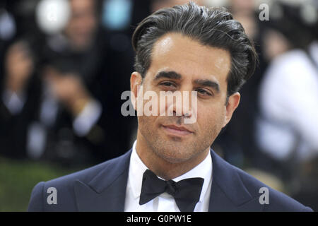 La ville de New York. 2 mai, 2016. Bobby Cannavale participant à la 'Manus x Machina : mode dans l'ère de la technologie' Costume Institute Gala au Metropolitan Museum of Art le 2 mai 2016 à New York. Dans le monde d'utilisation | © dpa/Alamy Live News Banque D'Images