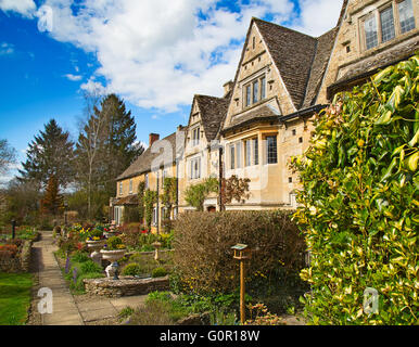 Ancien village 'Lower Slaughter' dans la région des Cotswolds Banque D'Images