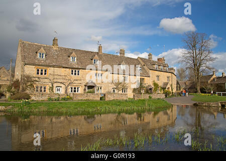 Ancien village 'Lower Slaughter' dans la région des Cotswolds Banque D'Images