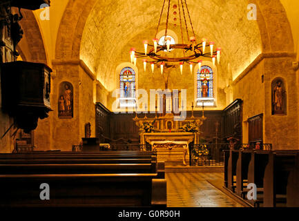 Intérieur de l'église saint-paul de Vence France près de nice la collégiale (14ème-18ème c) Banque D'Images