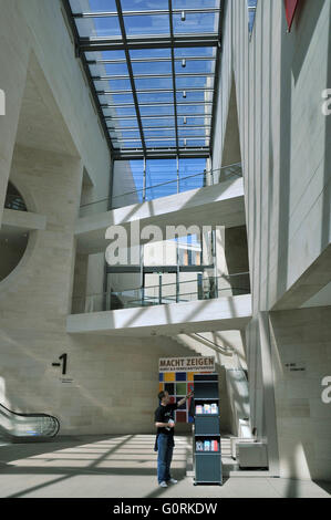 Nouveau bâtiment, bâtiment extension, Deutsches Historisches Museum, Unter den Linden, Mitte, Berlin, Allemagne / Musée d'histoire allemande, DHM, architecte I.M. Pei Banque D'Images