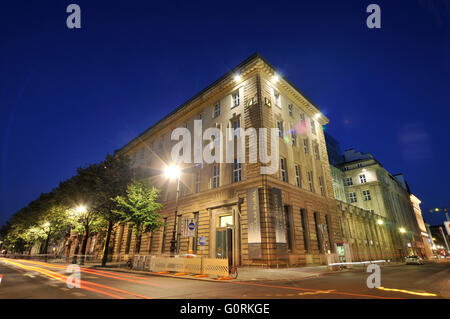 Deutsche Bank KunstHalle, Unter den Linden, Mitte, Berlin, Allemagne / Deutsche Guggenheim Banque D'Images