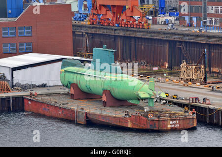 Bateau, sous-marin U-boat, la construction navale, de l'embarcadère, chantier, Howaldtswerke-Deutsche Werft, Kiel, Schleswig-Holstein, Allemagne / HDW Banque D'Images