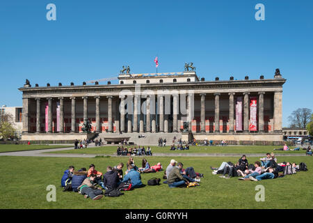 Voir d'Altes Museum et Lustgarten sur Museumsinsel (île des Musées) à Berlin Allemagne Banque D'Images