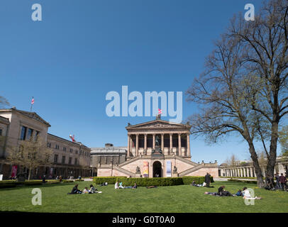 Voir d'Alte Nationalgalerie musée sur Museumsinsel (île des Musées) à Berlin Allemagne Banque D'Images