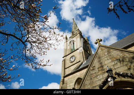 Rams bas public art armoiries Ramsbottom village Ashton brothers a fait don de terres agricoles comme site pour l'église St Paul qui c Banque D'Images