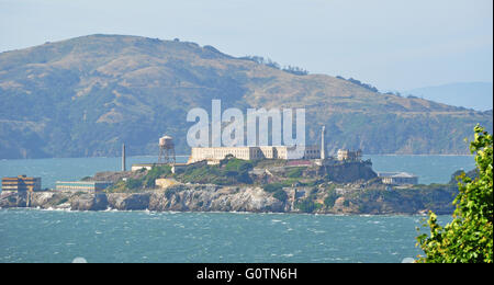 Californie, USA : la prison de l'île d'Alcatraz dans la baie de San Francisco, l'établissement emblématique partie de la Golden Gate National Recreation Area Banque D'Images