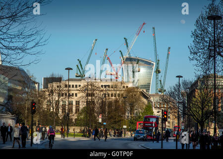 City of London, Londres, Angleterre, Royaume-Uni. 19 avril 2016 Ville de Londres ; talkie walkie,20 Fenchurch Street, Banque D'Images