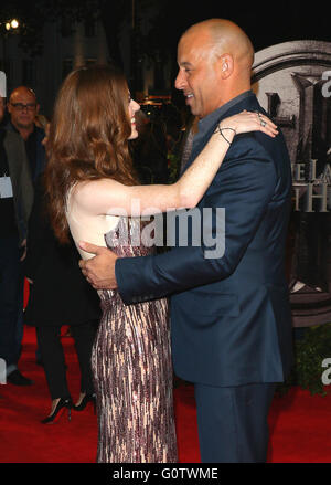 Londres, Royaume-Uni, 19 Octobre 2015 : Rose Leslie et Vin Diesel assister à la dernière Witch Hunter première du film à Londres Banque D'Images