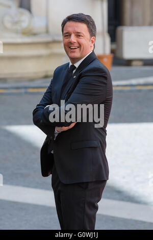 Rome, Italie. 5 mai, 2016. Angela Merkel rencontre Matteo Renzi au Palais Chigi à Rome, Italie. Credit : Davide Fracassi/Alamy Live News Banque D'Images